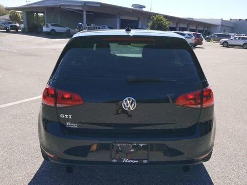 2017 Volkswagen Golf GTI S 4-Door