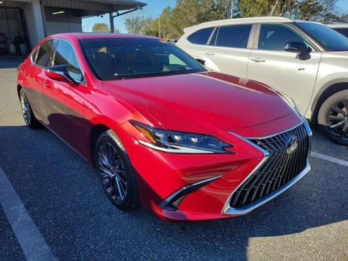 2024 Lexus ES 300h Ultra Luxury