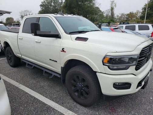 2022 RAM 3500 Laramie Crew Cab 4x4 6'4' Box