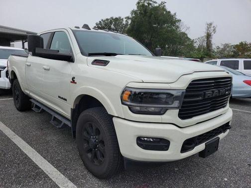 2022 RAM 3500 Laramie Crew Cab 4x4 6'4' Box