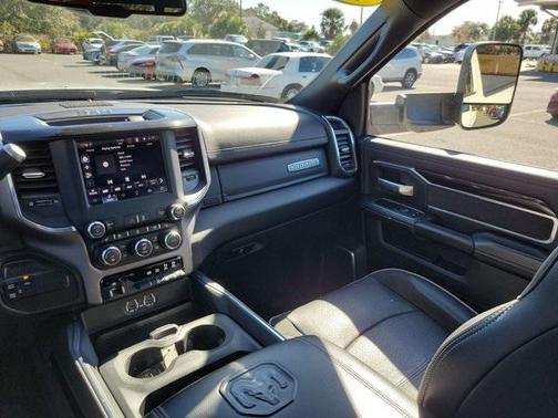 2022 RAM 3500 Laramie Crew Cab 4x4 6'4' Box