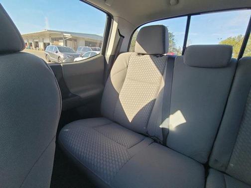 2022 Toyota Tacoma V6