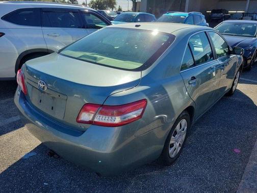 2011 Toyota Camry LE