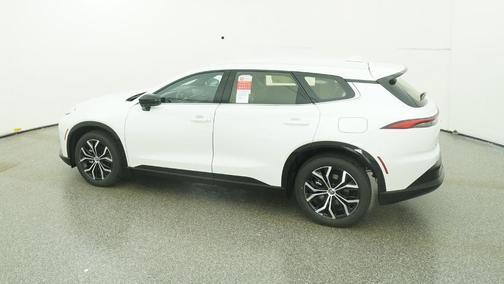 2026 Toyota Crown Signia XLE