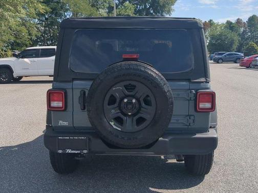 2025 Jeep Wrangler Sport