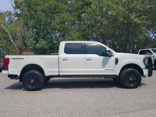 Star White Metallic Tri-Coat 2022 Ford F-250 Lariat