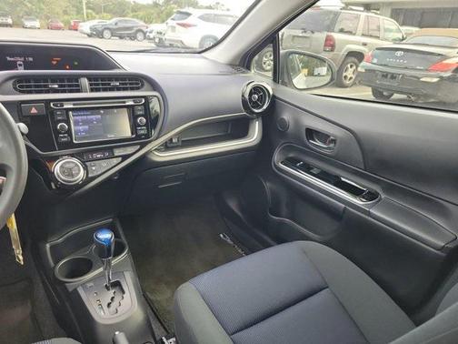 2016 Toyota Prius c Two