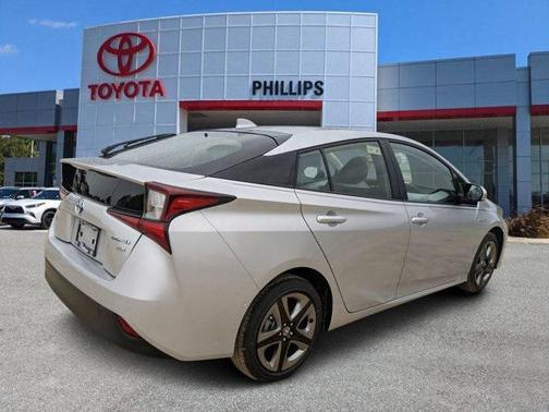 2020 Toyota Prius XLE