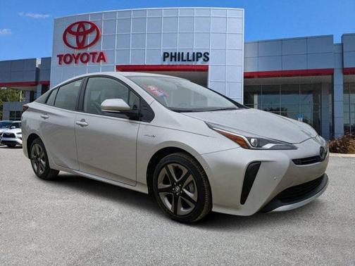2020 Toyota Prius XLE