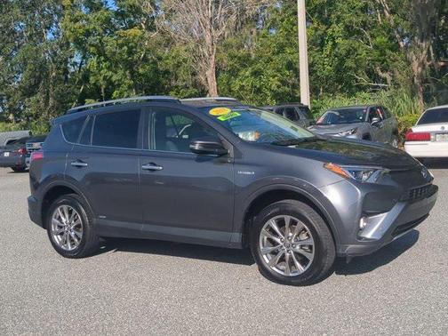 2018 Toyota RAV4 Hybrid SE
