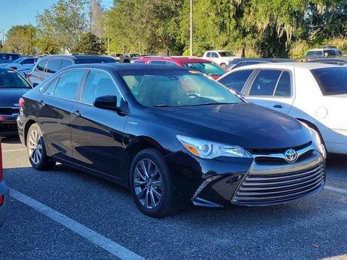 2017 Toyota Camry Hybrid LE