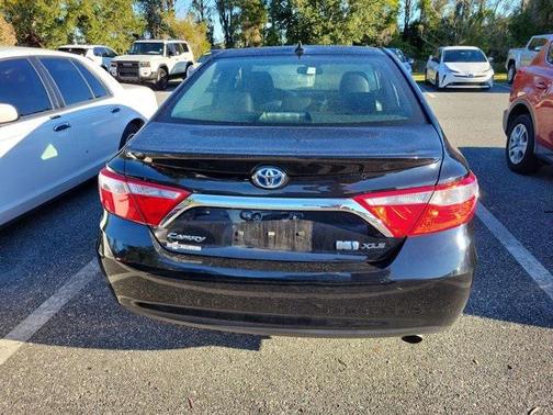 2017 Toyota Camry Hybrid LE