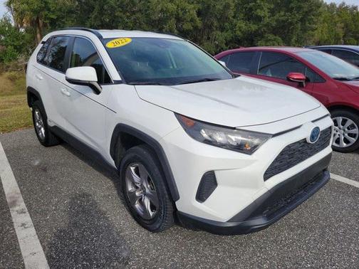 2022 Toyota RAV4 Hybrid LE