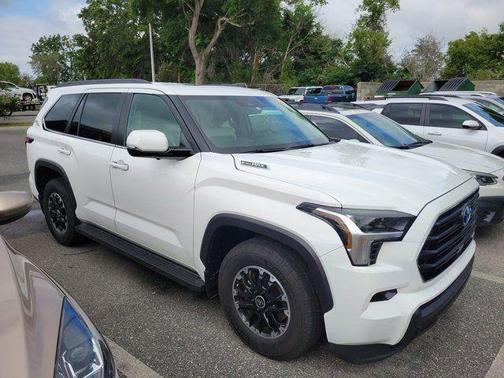 Ice Cap 2024 Toyota Sequoia SR5
