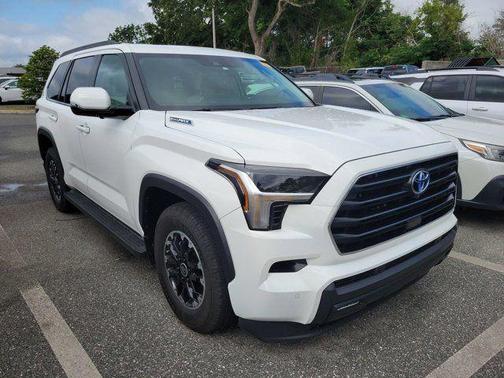 Ice Cap 2024 Toyota Sequoia SR5