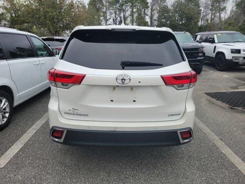 2017 Toyota Highlander Limited