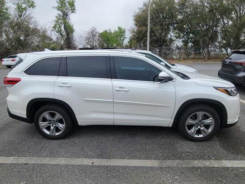 2017 Toyota Highlander Limited