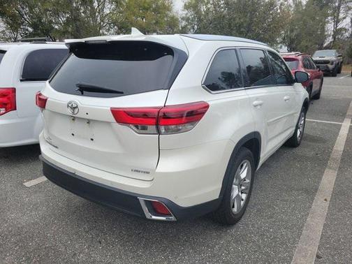 2017 Toyota Highlander Limited