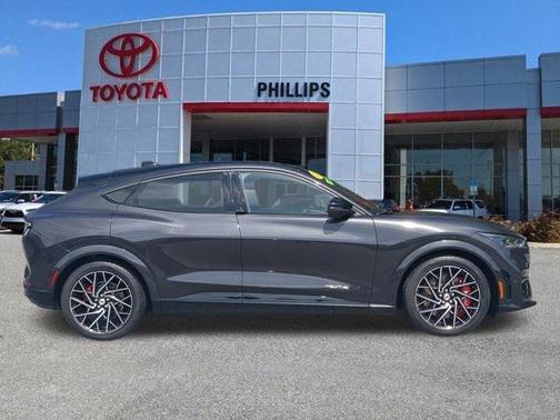 2022 Ford Mustang Mach-E GT