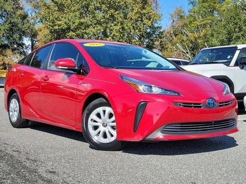 2019 Toyota Prius LE