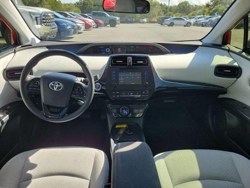 2019 Toyota Prius LE