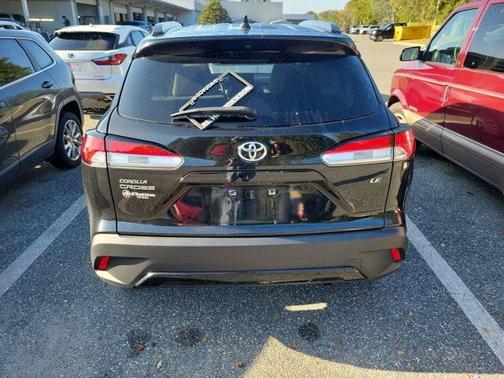 2024 Toyota Corolla Cross LE
