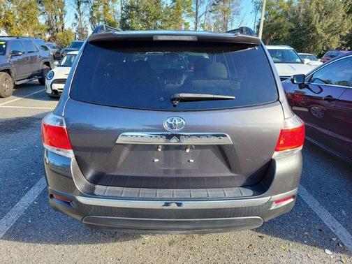 2013 Toyota Highlander SE