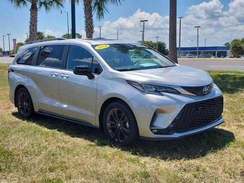 Celestial Silver Metallic 2024 Toyota Sienna XSE 7 Passenger