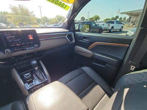 Onyx Black 2023 GMC Canyon Denali