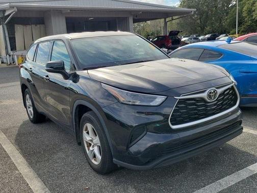 2022 Toyota Highlander L