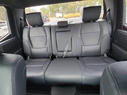 2025 Toyota Tundra Hybrid Platinum