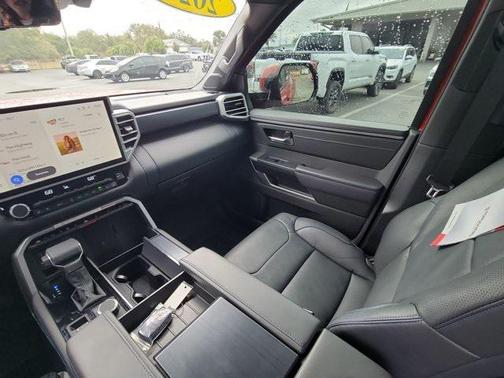 2025 Toyota Tundra Hybrid Platinum