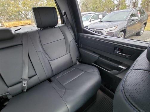 2025 Toyota Tundra Hybrid Platinum