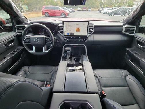 2025 Toyota Tundra Hybrid Platinum