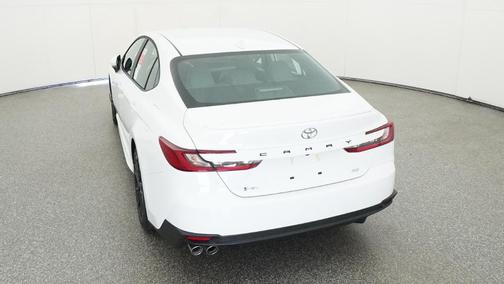 Ice 2026 Toyota Camry SE