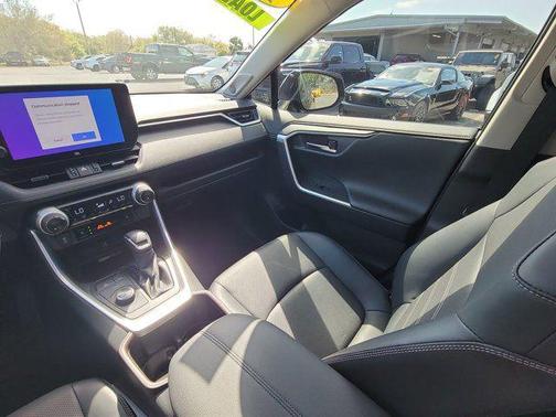 2025 Toyota RAV4 Hybrid Limited