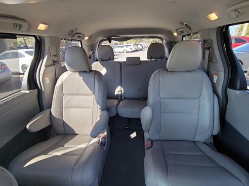 2015 Toyota Sienna XLE Premium
