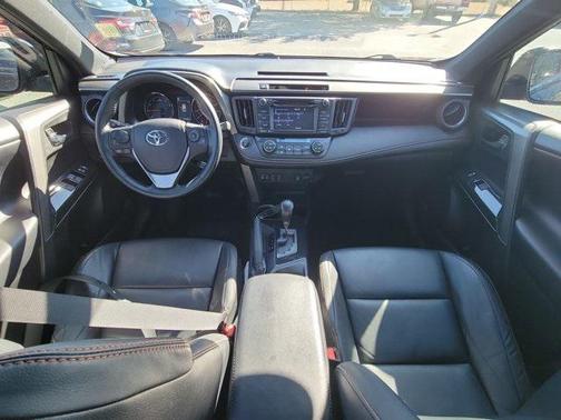 2016 Toyota RAV4 SE