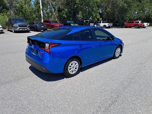 2021 Toyota Prius L