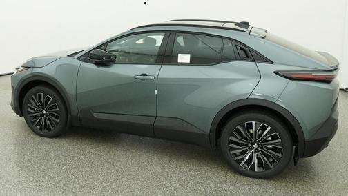 Overcast 2026 Toyota C-HR XSE