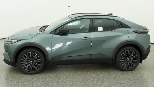 Overcast 2026 Toyota C-HR XSE