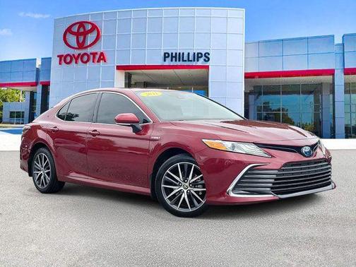 Ruby Flare Pearl 2021 Toyota Camry Hybrid XLE