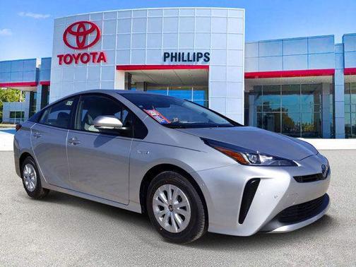 Classic Silver Metallic 2021 Toyota Prius LE