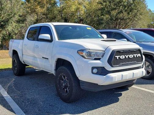 2020 Toyota Tacoma TRD Sport
