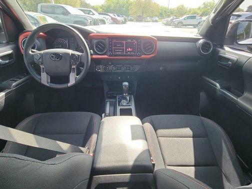 2020 Toyota Tacoma TRD Sport