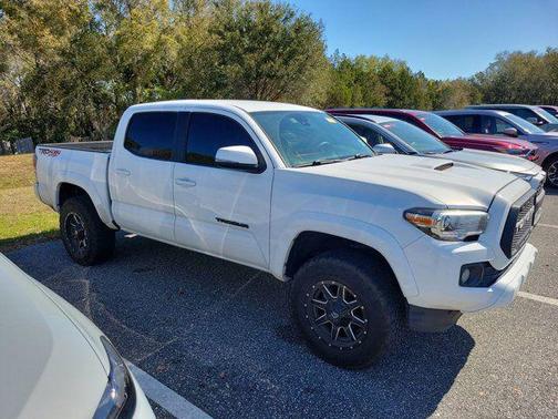 2020 Toyota Tacoma TRD Sport