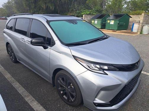 2025 Toyota Sienna XSE 7 Passenger