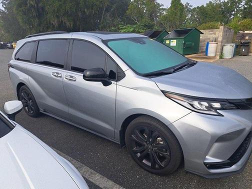 2025 Toyota Sienna XSE 7 Passenger