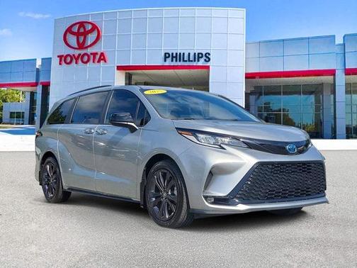 2025 Toyota Sienna XSE 7 Passenger