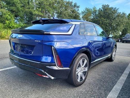 2024 Cadillac LYRIQ Tech